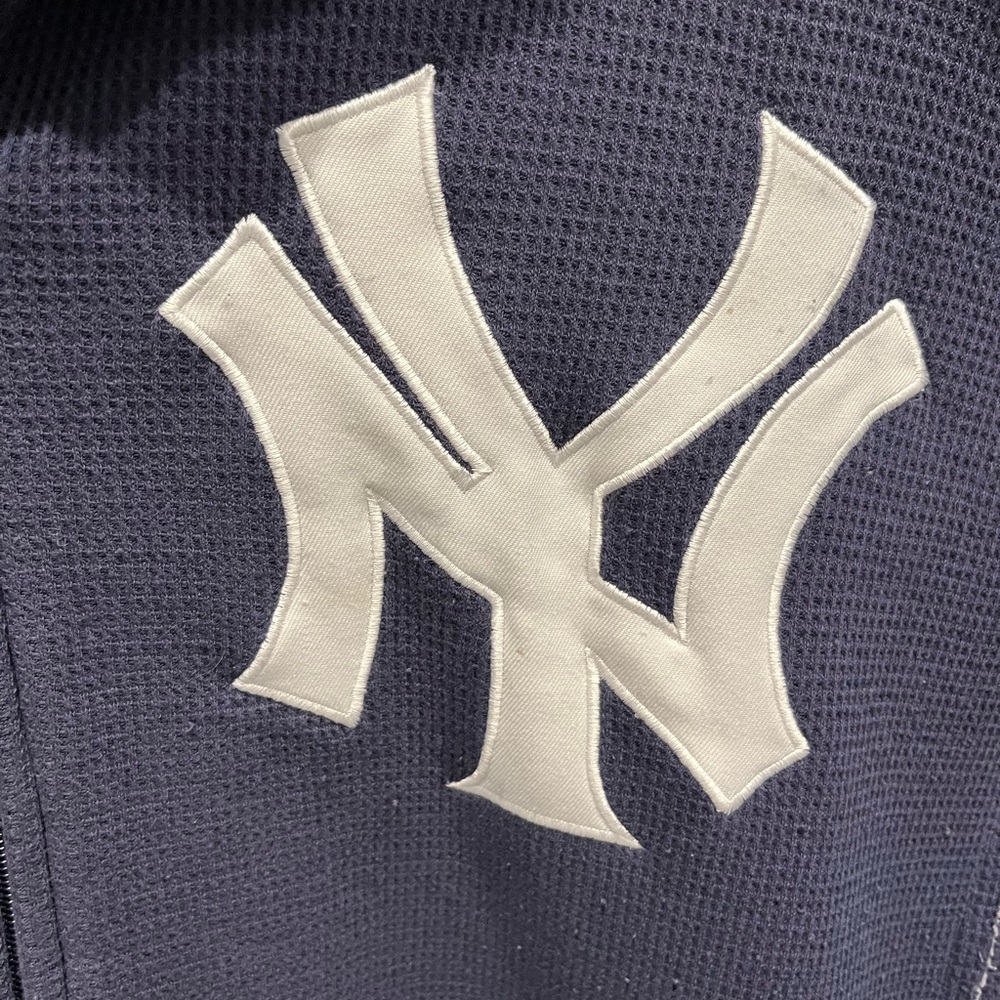 New York Yankees zip up hoodie - Picture 4 of 10